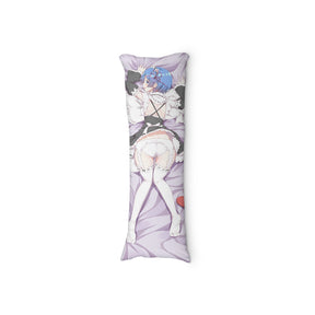 Dakimakura Rem allongée sur le ventre en tenue de maid | WaifuParadise